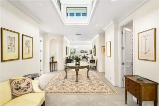 Photo #5: OC23101294 Listing 