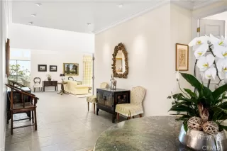 Photo #6: OC23101294 Listing 