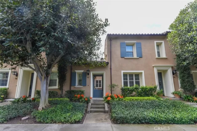 MLS: OC23101384 Condo For Sale