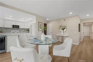 Photo #6: OC23101784 Listing 