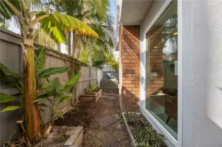 Photo #6: OC23101861 Listing 