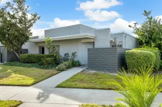 Photo #1: OC23102076 Listing