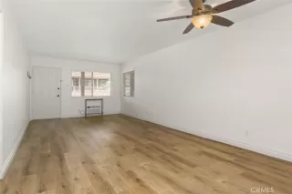 Photo #4: OC23102086 Listing 