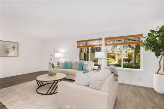 Photo #4: OC23102334 Listing 