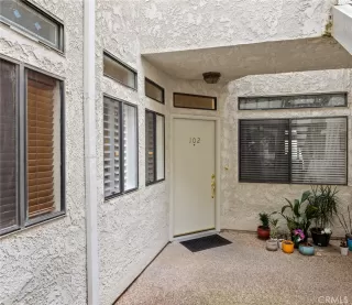 Photo #5: OC23102637 Listing 