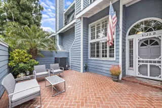 Photo #4: OC23102663 Listing