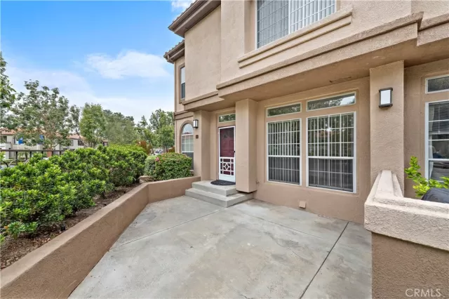 MLS: OC23102673 Condo For Sale