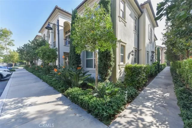 MLS: OC23102798 Condo For Sale