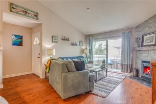 Photo #4: OC23102871 Listing 