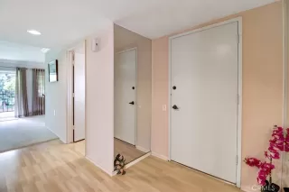 Photo #5: OC23103082 Listing