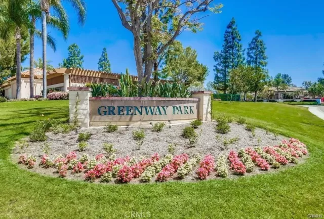 MLS: OC23103235 Condo For Sale