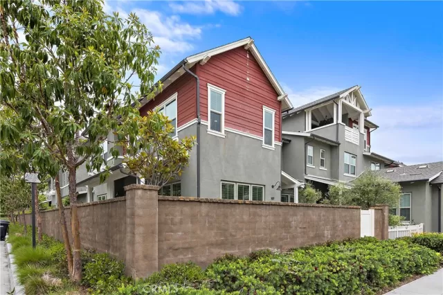 MLS: OC23103558 Condo For Sale