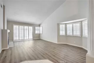 Photo #1: OC23103611 Listing 