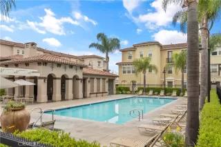 Photo #3: OC23103996 Listing 