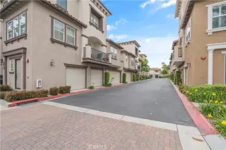 Photo #5: OC23103996 Listing 