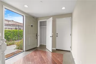 Photo #6: OC23103996 Listing 