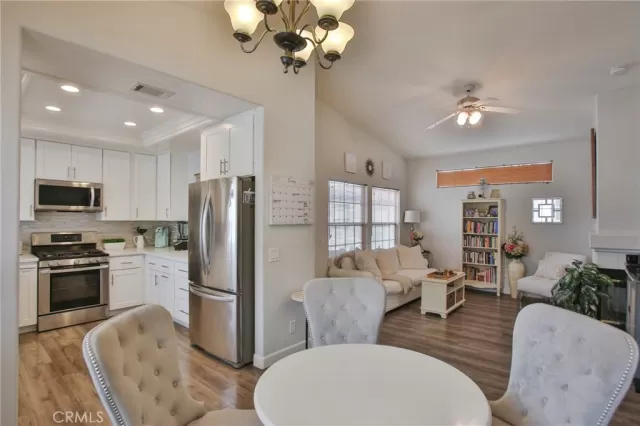 MLS: OC23104090 Condo For Sale