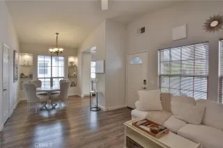 Photo #6: OC23104090 Listing