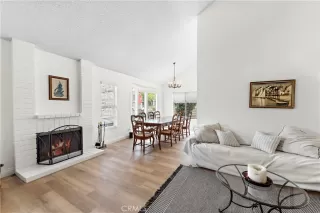 Photo #3: OC23104183 Listing