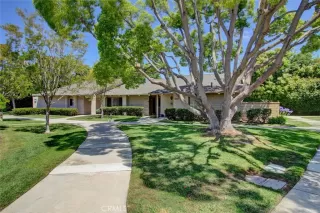 Photo #1: OC23104394 Listing