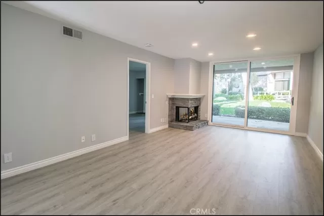 MLS: OC23104454 Condo For Sale