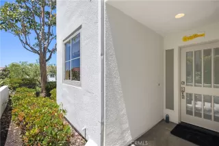 Photo #5: OC23104455 Listing