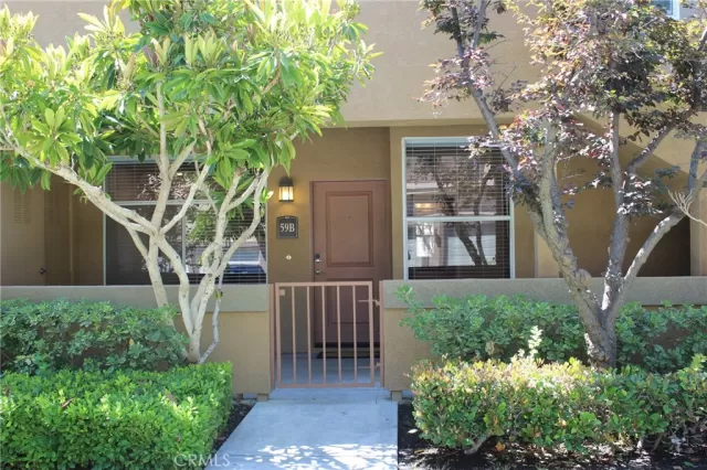 MLS: OC23104460 Condo For Sale