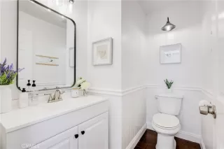 Photo #5: OC23104687 Listing 