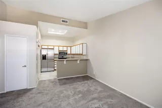 Photo #5: OC23104765 Listing 