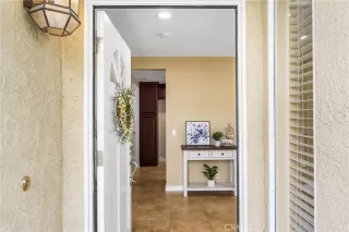 Photo #4: OC23104926 Listing 