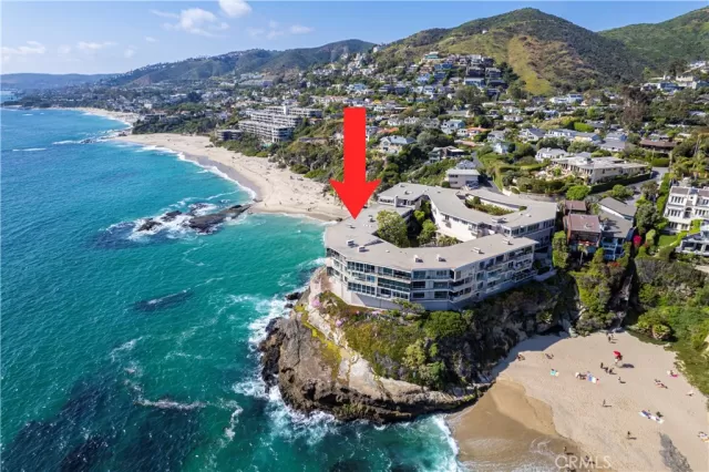 MLS: OC23104947 Condo For Sale