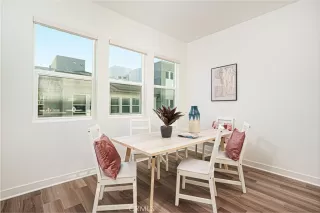 Photo #3: OC23104959 Listing 