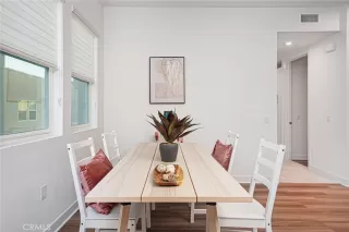 Photo #4: OC23104959 Listing 