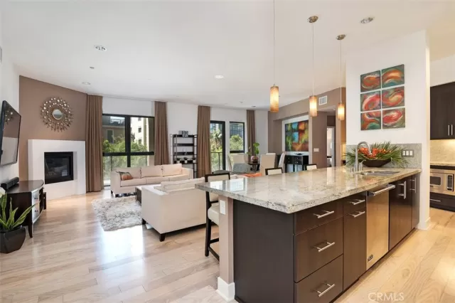 MLS: OC23105407 Condo For Sale