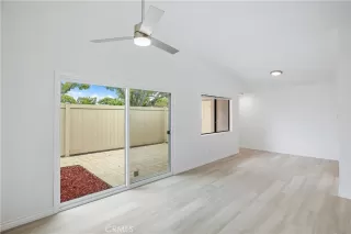 Photo #6: OC23105640 Listing