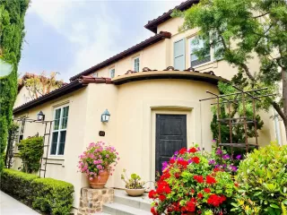 Photo #2: OC23105936 Listing 