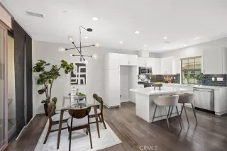 Photo #4: OC23106569 Listing