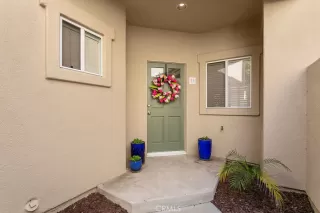 Photo #1: OC23106570 Listing