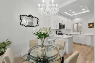 Photo #6: OC23106570 Listing