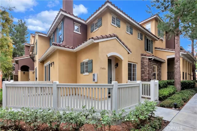 MLS: OC23107001 Condo For Sale