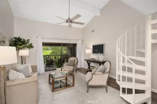 Photo #6: OC23107359 Listing