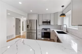 Photo #1: OC23107436 Listing 