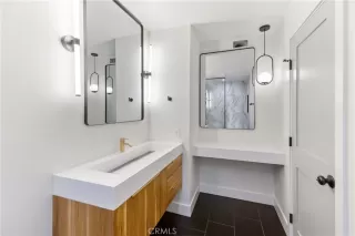 Photo #4: OC23107436 Listing 