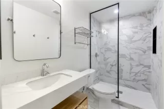 Photo #6: OC23107436 Listing 