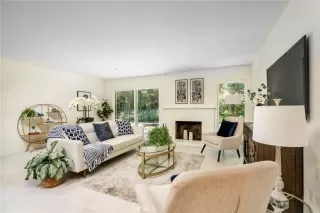 Photo #3: OC23107468 Listing