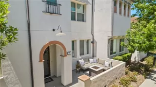 Photo #2: OC23107692 Listing 