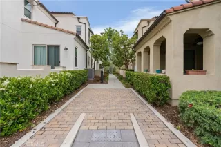 Photo #4: OC23107692 Listing 