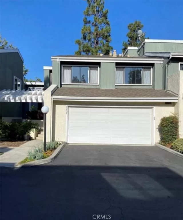 MLS: OC23107762 Condo For Sale