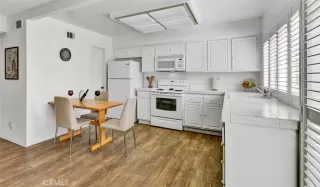 Photo #4: OC23107767 Listing 