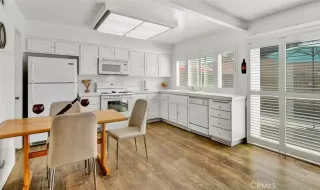 Photo #5: OC23107767 Listing 